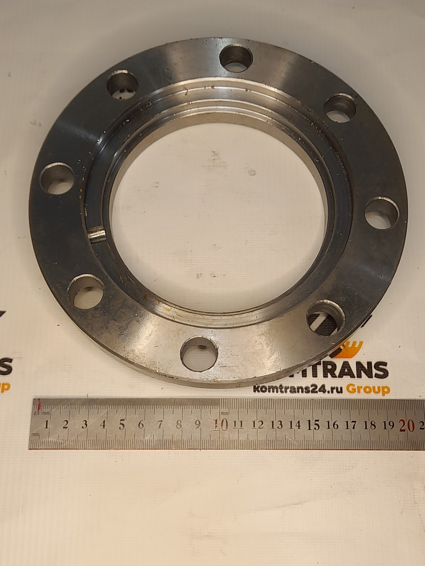 Крышка нижняя (252900353) подшипника сочленения рамы ZL60GV Крышка нижняя (252900353) подшипника сочленения рамы ZL60GV