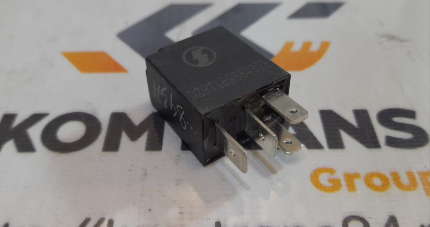 Реле нагрузки центральной платы (4 контакта) 35A SHACMAN X3000 Реле нагрузки центральной платы (4 контакта) 35A SHACMAN X3000