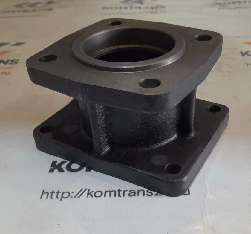 Фланец коробки (проставка КОМ) отбора мощности (80*80) Фланец коробки (проставка КОМ) отбора мощности (80*80)