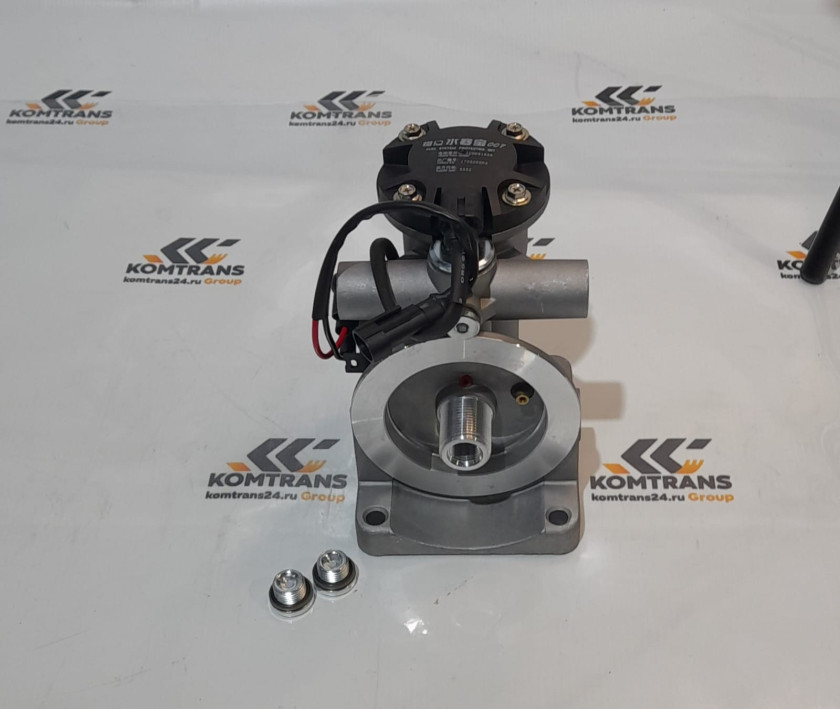 Кронштейн фильтра топливного с электронасосом с подогр. площадка PL420-B Кронштейн фильтра топливного с электронасосом с подогр. площадка PL420-B