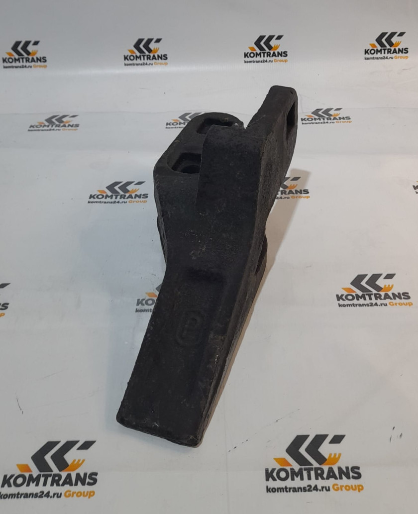 Зуб ковша боковой левый LW500/LG953 не оригинал (черный)