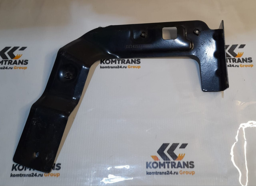 Кронштейн замка капота правый SHACMAN X3000 Кронштейн замка капота правый SHACMAN X3000