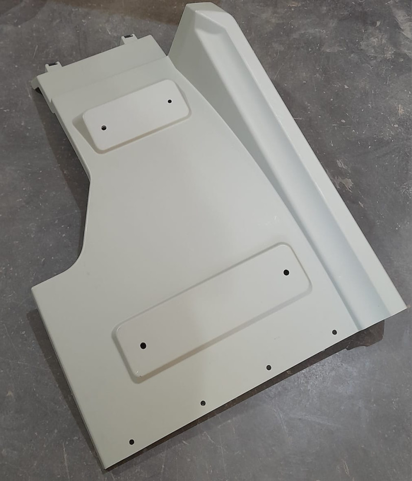 Крыло кабины X6000 заднее правое (брызговик) Крыло кабины X6000 заднее правое (брызговик)