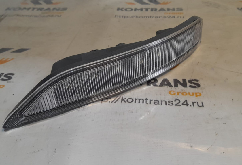 Фонарь солнцезащитного козырька правый SHACMAN X6000