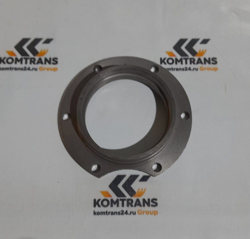 Крышка подшипника проходного вала среднего редуктора (с вырезом) SHACMAN