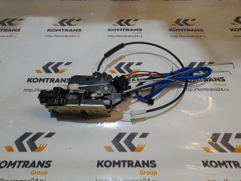 Замок двери правый в сборе / моноблок SHACMAN X3000 Замок двери правый в сборе / моноблок SHACMAN X3000