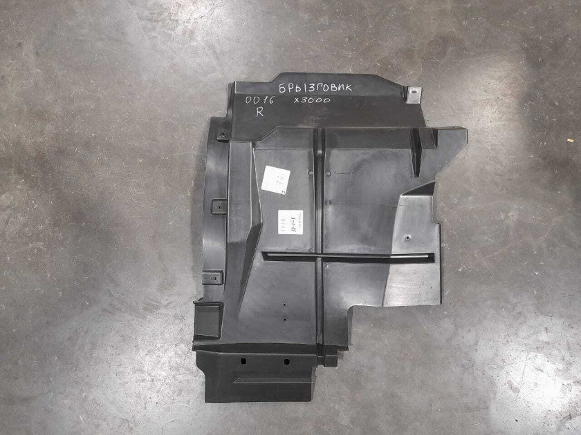 Подкрылок передний (крыло,пластик) правый X3000 Подкрылок передний (крыло,пластик) правый X3000