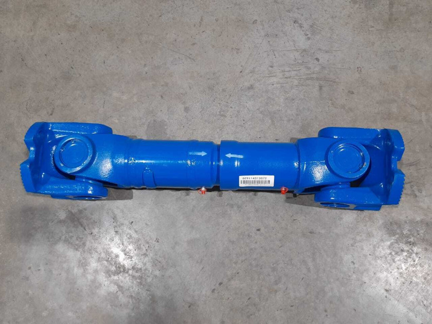 Вал карданный L=720 межосевой (180*4*57) SHACMAN F/X3000 Вал карданный L=720 межосевой (180*4*57) SHACMAN F/X3000