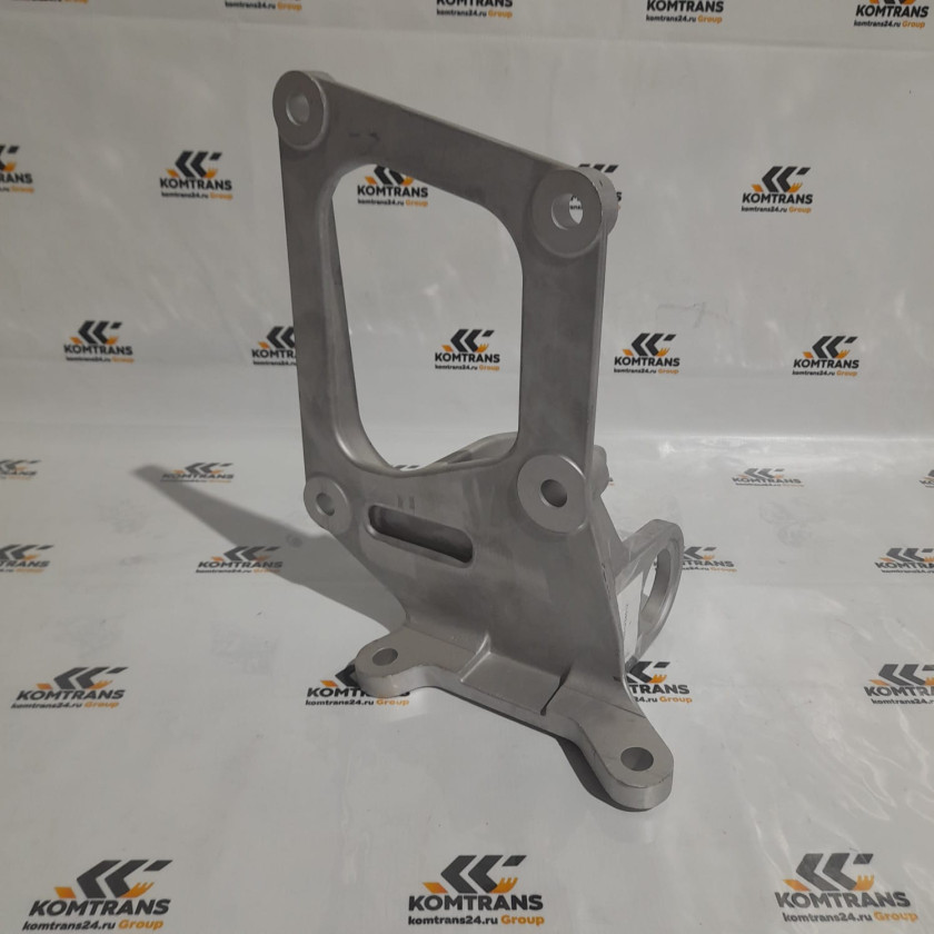 Кронштейн торсиона кабины правый SHACMAN X6000 Кронштейн торсиона кабины правый SHACMAN X6000