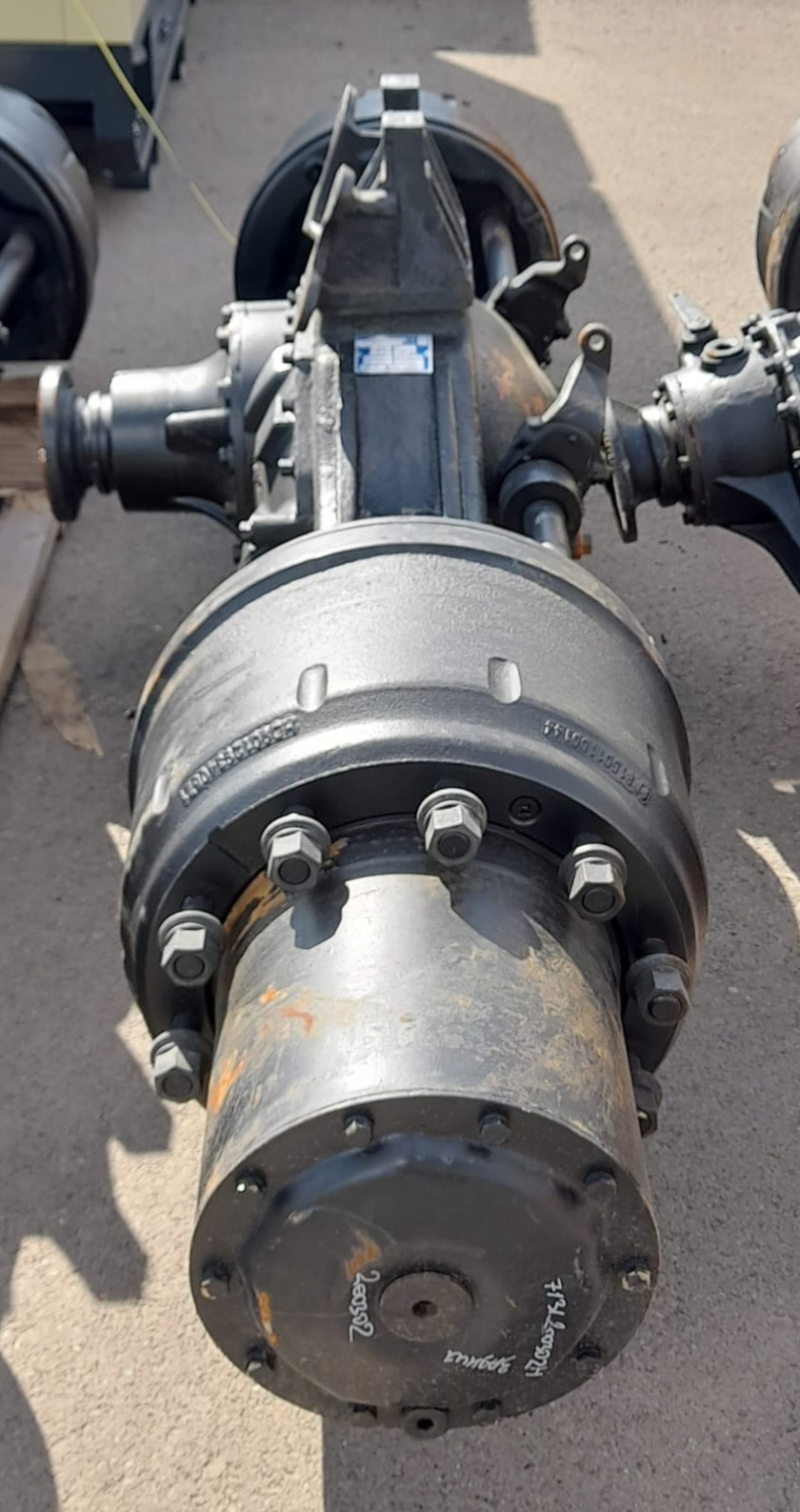 Мост задний в сборе 16 тонн SHACMAN F3000/X3000 DH7131.200302Н/DZ95319390800 Мост задний в сборе 16 тонн SHACMAN F3000/X3000 DH7131.200302Н/DZ95319390800