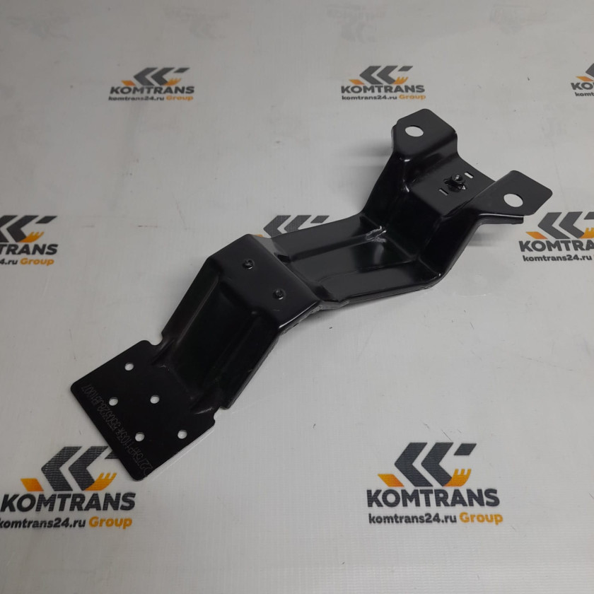 Кронштейн обтекателя кабины правый DAYUN X60/X120 Кронштейн обтекателя кабины правый DAYUN X60/X120