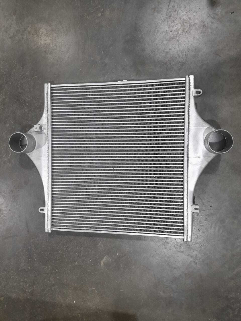 Интеркулер WP12/WP13 (650х710) SHACMAN X3000 Интеркулер WP12/WP13 (650х710) SHACMAN X3000