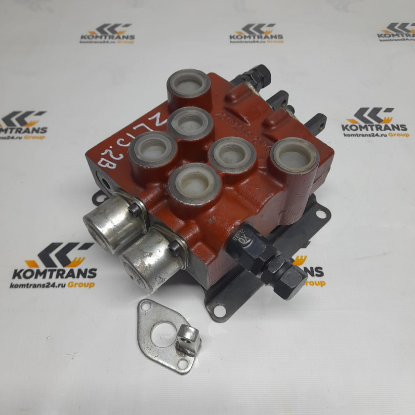 Гидрораспределитель Frontal 225 ZL15.2B ( 2-х контурный , под рычаги ) Гидрораспределитель Frontal 225 ZL15.2B ( 2-х контурный , под рычаги )