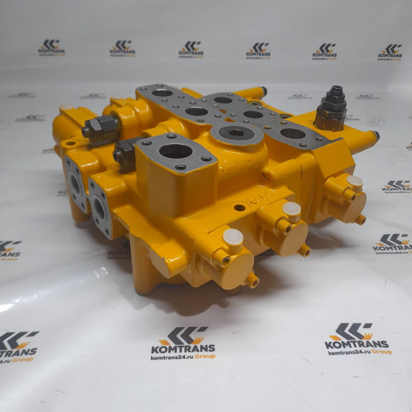 Гидрораспределитель (3 контура) (джойстик) XCMG ZL50G, ZL50GN (D32.3C) Гидрораспределитель (3 контура) (джойстик) XCMG ZL50G, ZL50GN (D32.3C)