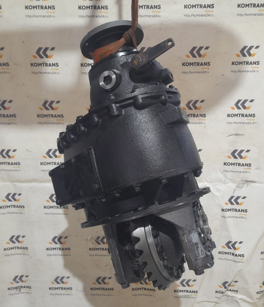 Редуктор среднего моста в сборе i-5,73 (28/17, 26 Шлиц)) усилен. дифф. 6*6 самосвал Редуктор среднего моста в сборе i-5,73 (28/17, 26 Шлиц)) усилен. дифф. 6*6 самосвал