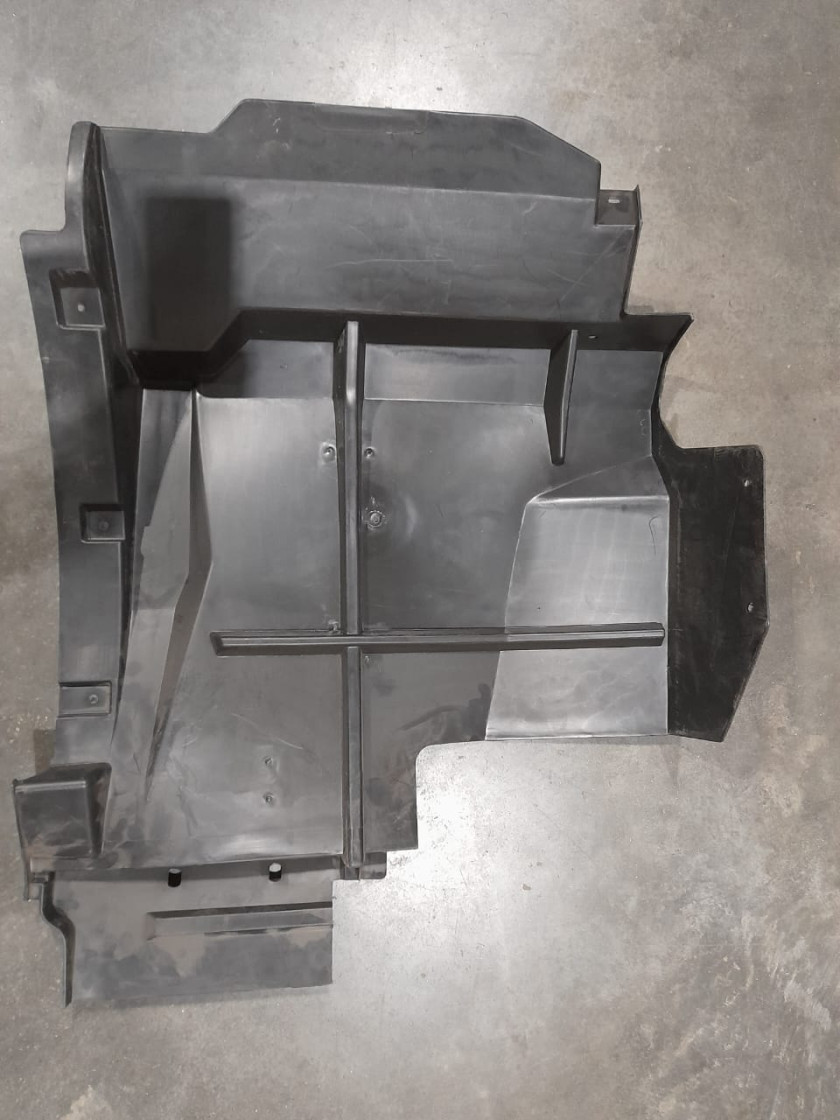 Подкрылок передний (крыло,пластик) левый X3000