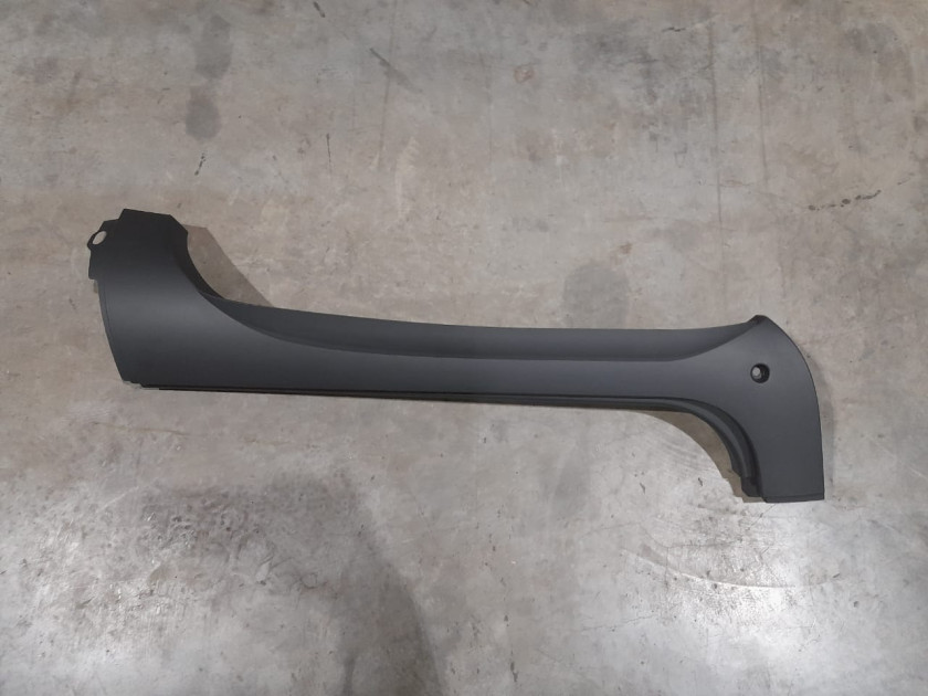 Накладка стойки лобового стекла наружний левый ТЯГАЧ SHACMAN X3000 Накладка стойки лобового стекла наружний левый ТЯГАЧ SHACMAN X3000