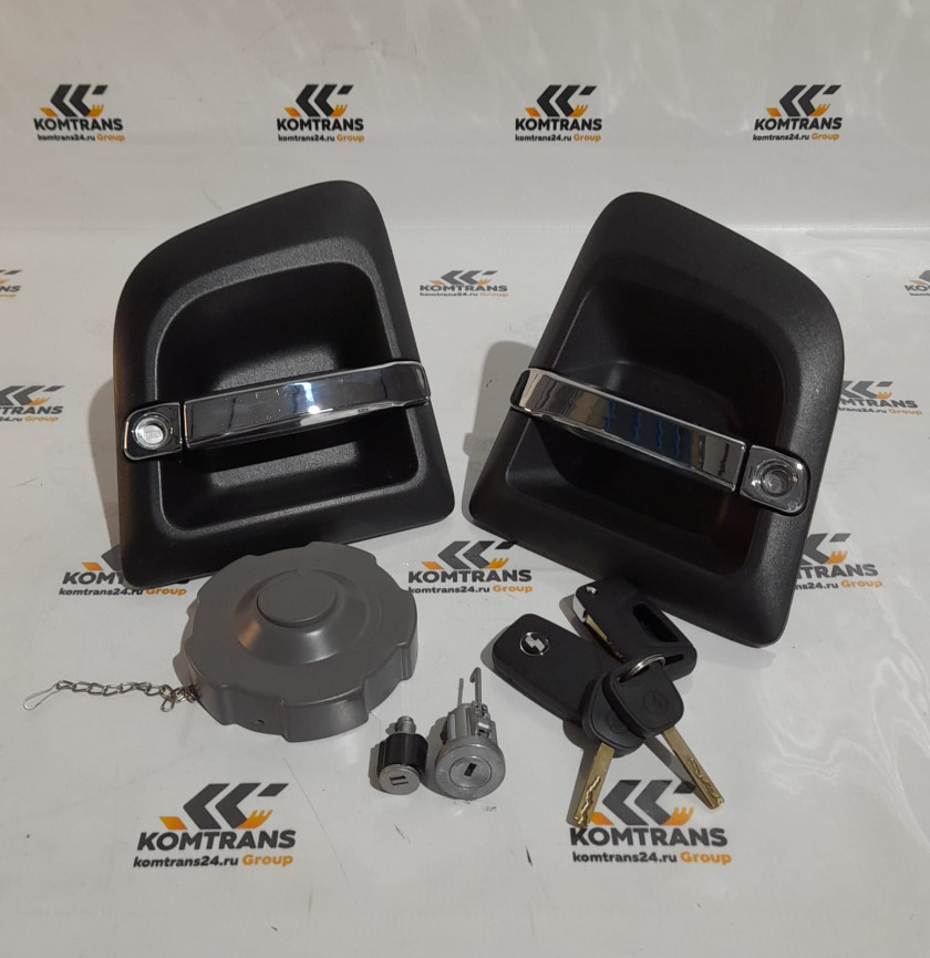 Ручки двери кабины комплект (R+L+ключи+крышка бака) SHACMAN X5000