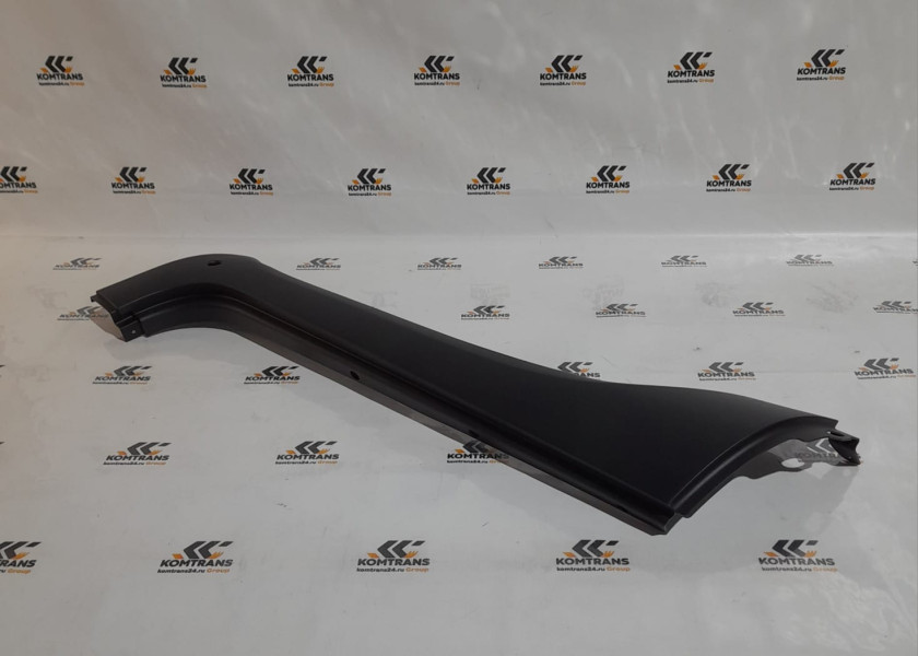 Накладка стойки лобового стекла наружняя, правая SHACMAN X5000