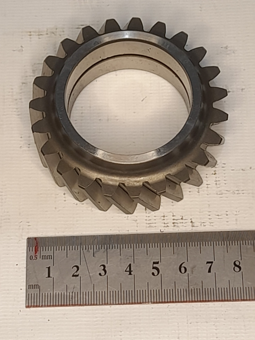 Шестерня промежуточная масляного насоса LW500FN 614070061 Шестерня промежуточная масляного насоса LW500FN 614070061