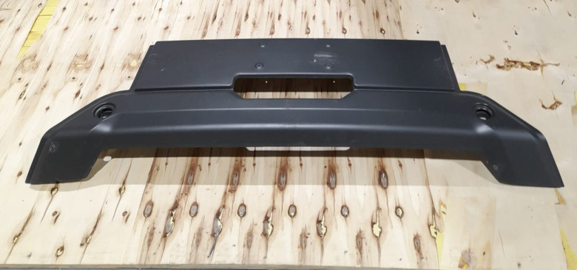 Бампер сегмент центральный SHACMAN X5000 самосвал (из 3-х частей) Бампер сегмент центральный SHACMAN X5000 самосвал (из 3-х частей)