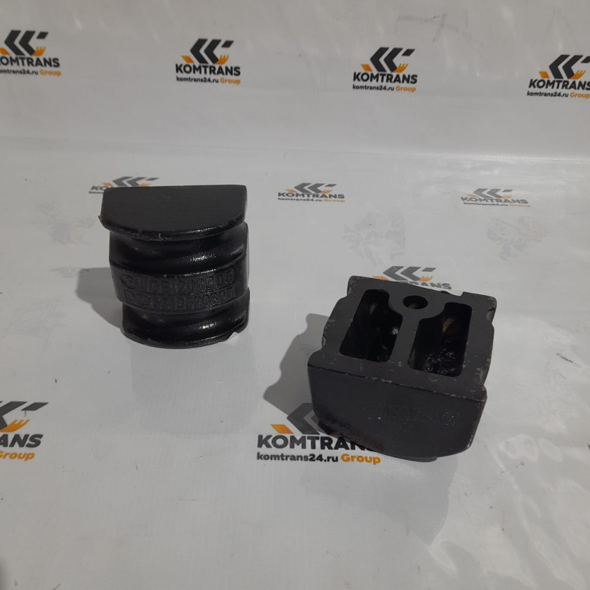 Кронштейн рессоры задней под стремянку SHACMAN X5000 Кронштейн рессоры задней под стремянку SHACMAN X5000