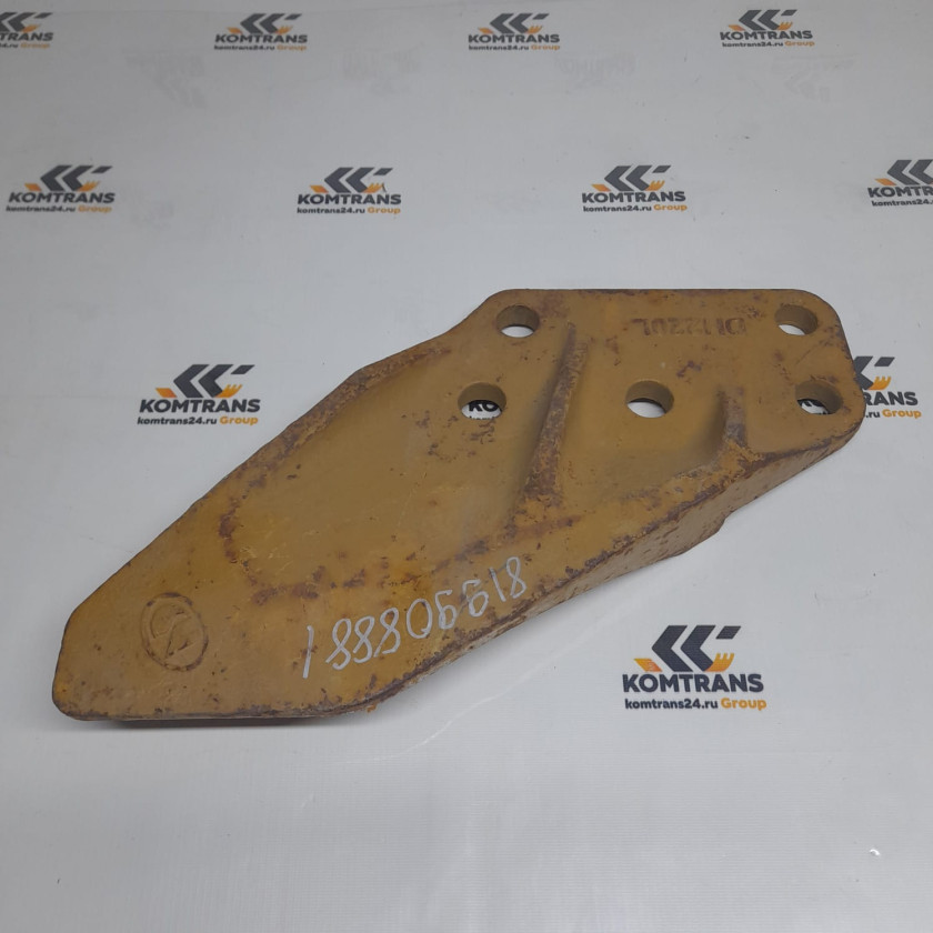 Зуб ковша боковой левый (подрезной) XCMG XE210WB Зуб ковша боковой левый (подрезной) XCMG XE210WB