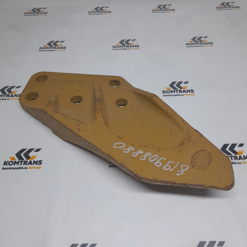 Зуб ковша боковой правый (подрезной) XCMG XE210WB Зуб ковша боковой правый (подрезной) XCMG XE210WB