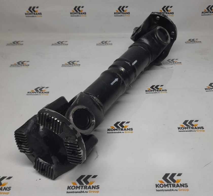 Вал карданный межосевой (L=650 D=180, 4*52*133) SHACMAN (SHAANXI) X3000 Вал карданный межосевой (L=650 D=180, 4*52*133) SHACMAN (SHAANXI) X3000