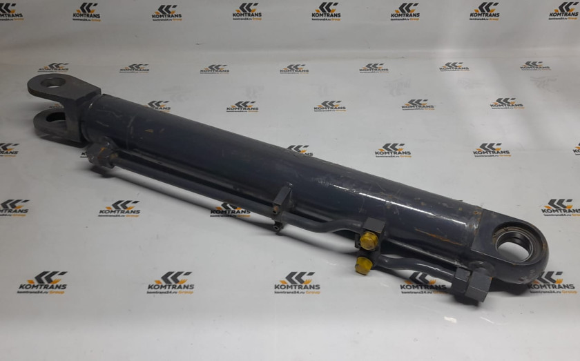 Гидроцилиндр подъема стрелы (левый) XCMG LW180K Гидроцилиндр подъема стрелы (левый) XCMG LW180K