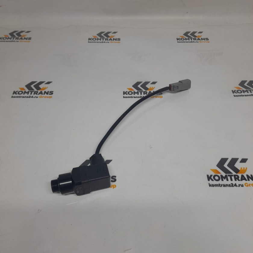 Датчик вакуумный XCMG XR360E, XE215C, XE150WB, XE335C 0,018MPa Датчик вакуумный XCMG XR360E, XE215C, XE150WB, XE335C 0,018MPa