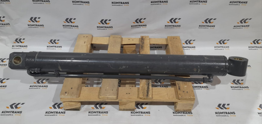 Гидроцилиндр стрелы копания XC8-S3570 XGYG18-005 Гидроцилиндр стрелы копания XC8-S3570 XGYG18-005