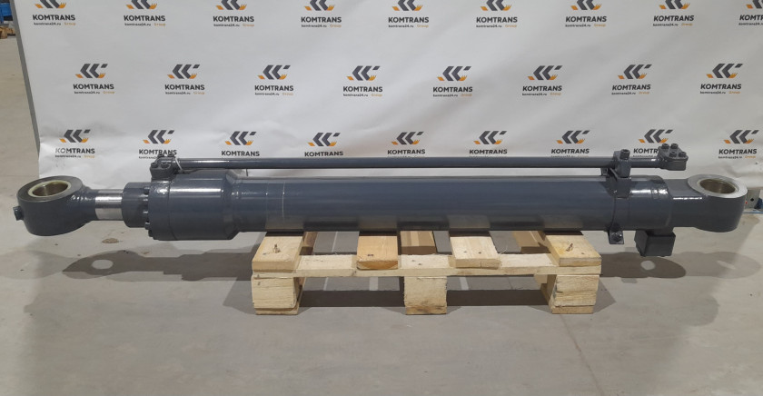 Гидроцилиндр ковша Экскаватора XCMG XE210WD Гидроцилиндр ковша Экскаватора XCMG XE210WD