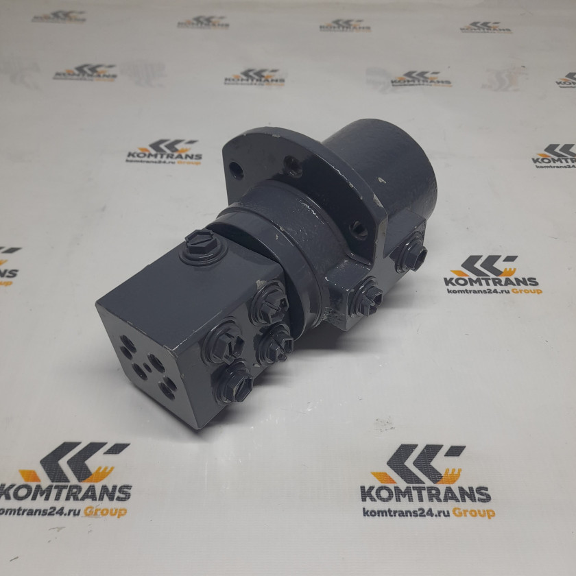 Соединитель (корпус) шлангов вращающийся среднего отвала XCMG GR135, GR215A, GR165DII Соединитель (корпус) шлангов вращающийся среднего отвала XCMG GR135, GR215A, GR165DII