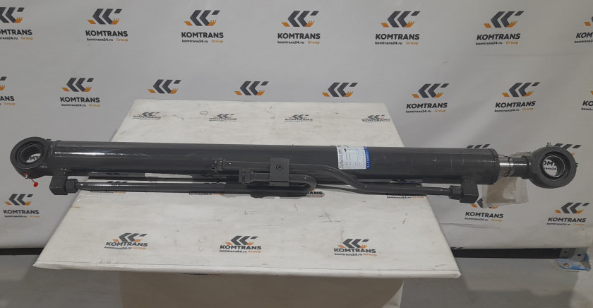 Гидроцилиндр стрелы правый XCMG XC770RU, XC760K