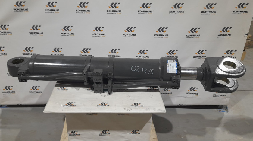 Гидроцилиндр стрелы левый XCMG XC958