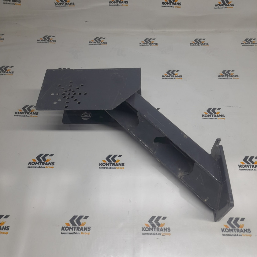 Кронштейн крепления передней правой фары XCMG LW180K