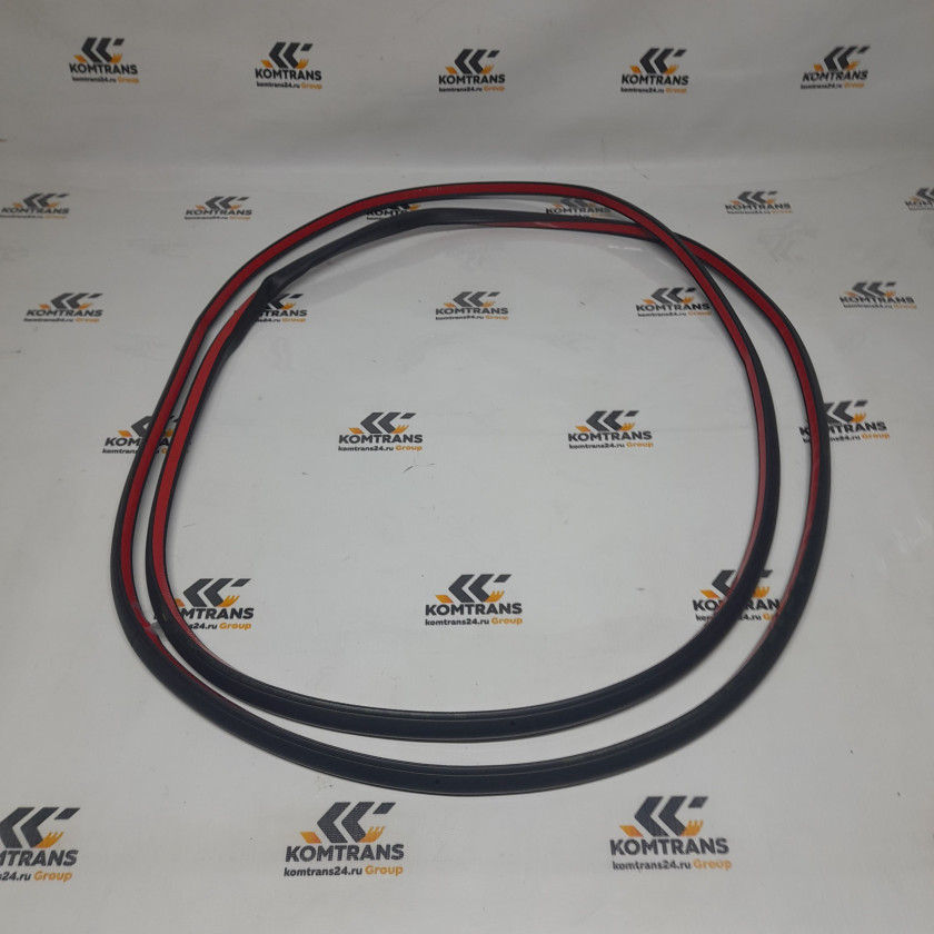 Уплотнитель двери LAND ROVER