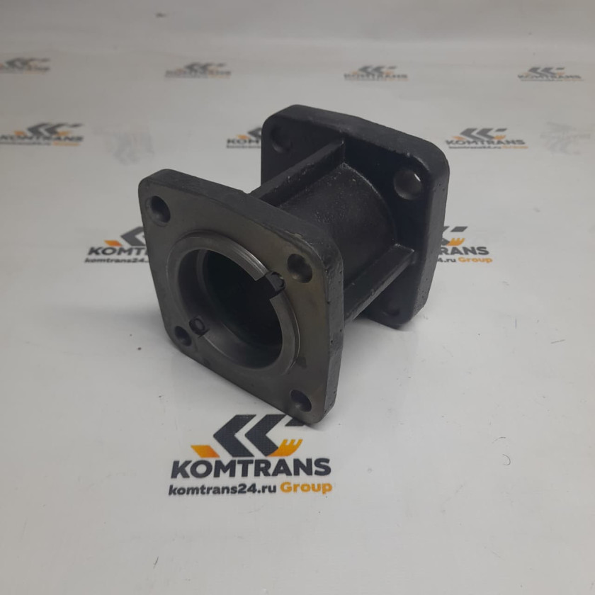 Фланец коробки (проставка КОМ) отбора мощности QH50-42111206-12 Фланец коробки (проставка КОМ) отбора мощности QH50-42111206-12