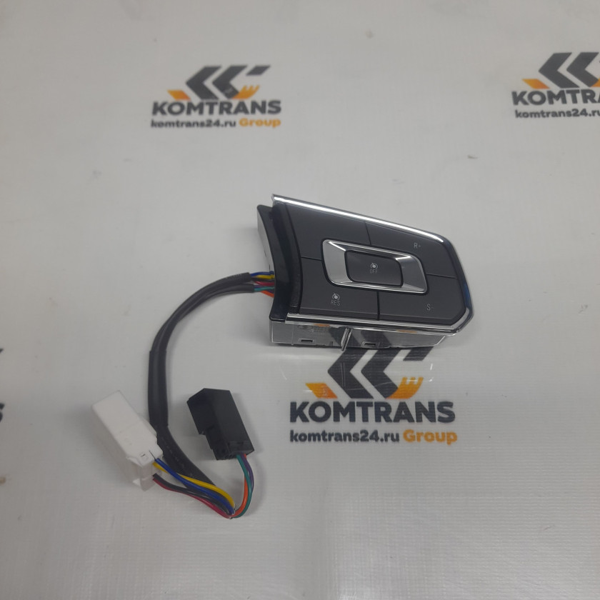 Переключатель (кнопки круиз контроль рулевого колеса) справа SHACMAN X5000