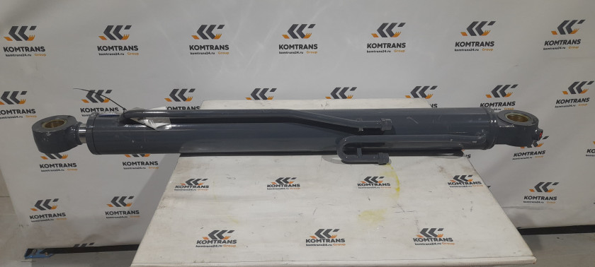 Гидроцилиндр подъема стрелы (левый) XC8-S3570