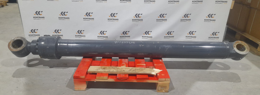 Гидроцилиндр стрелы правый экскаватора XCMG XE370CA Гидроцилиндр стрелы правый экскаватора XCMG XE370CA