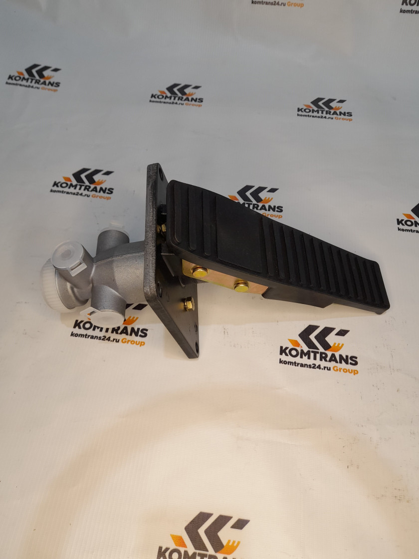 Педаль тормоза LW500FN 251805787 (800901158) Педаль тормоза LW500FN 251805787 (800901158)