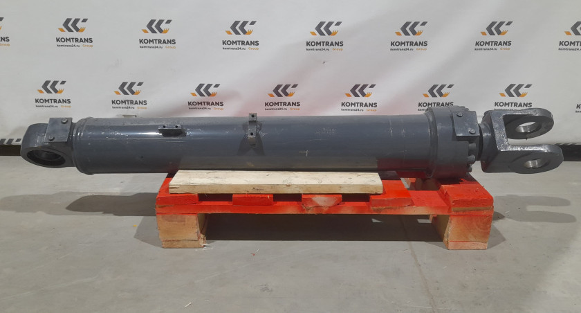 Гидроцилиндр подъема стрелы (левый) LW300FN