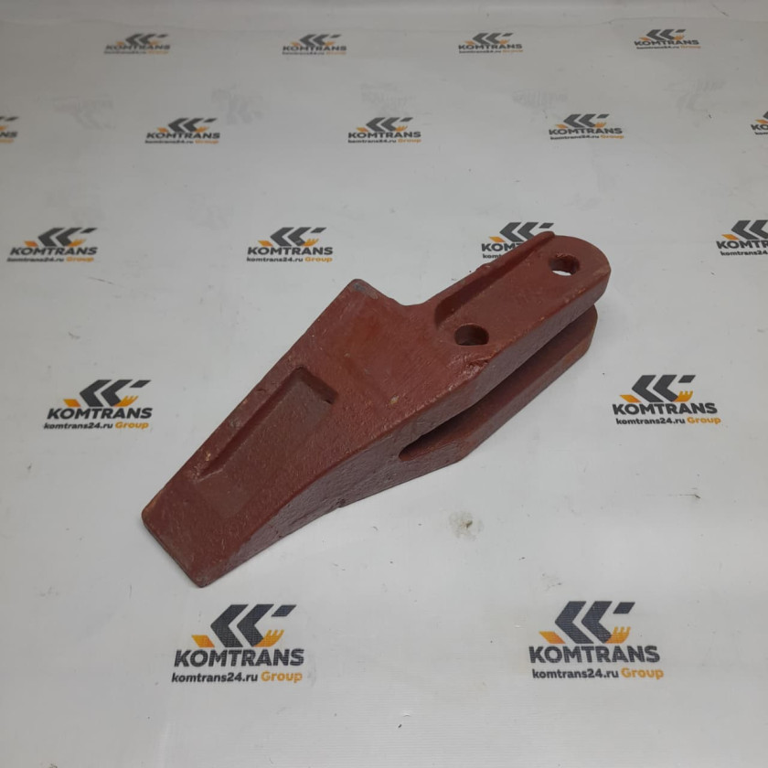 Зуб ковша боковой правый LW300 (КРАСНЫЙ) Зуб ковша боковой правый LW300 (КРАСНЫЙ)