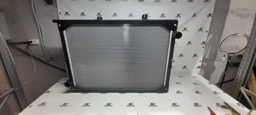 Радиатор охлаждения WP12 750*1070 пластик ОРИГИНАЛ SHACMAN