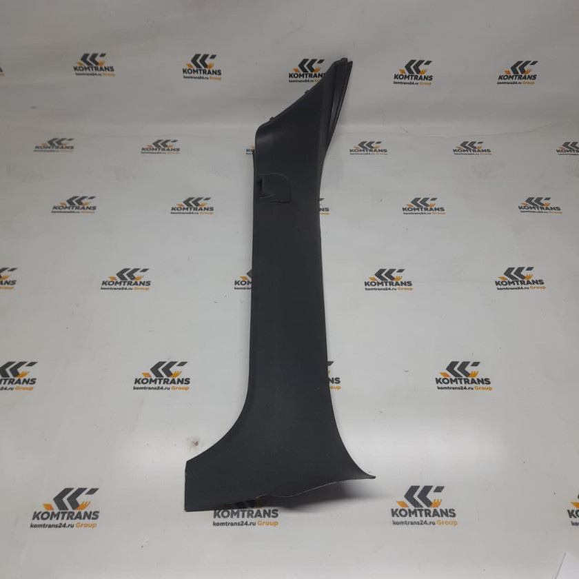 Накладка стойки лобового стекла внутренняя правая SHACMAN X3000 Накладка стойки лобового стекла внутренняя правая SHACMAN X3000